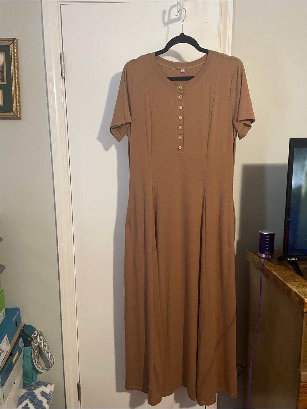 Everyday Short-Sleeve Button Maxi Dress in Brown